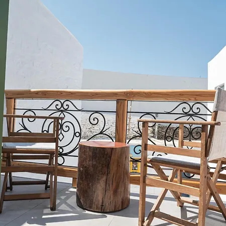 Daire Kozadinos Art Kythnos